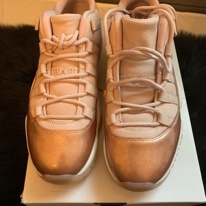 Jordan Retro women’s 11